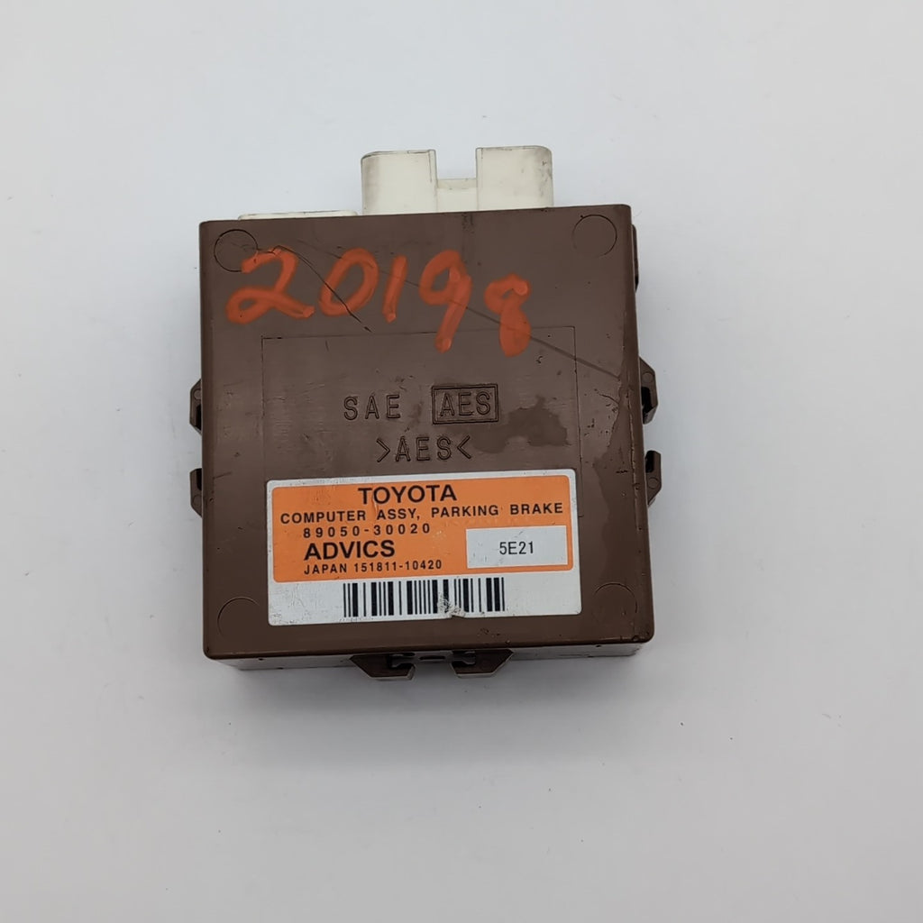 2013 2014 2015 LEXUS GS450h PARKING BRAKE CONTROL MODULE 89050-30020