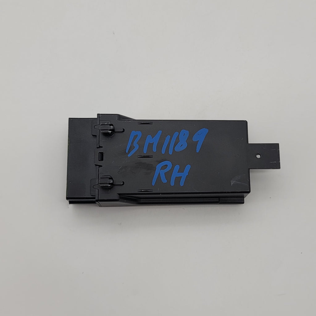 2019- 2024 BMW X5 G05 REAR LEFT DRIVER SEAT HEAT HEATED CONTROL MODULE 7490465