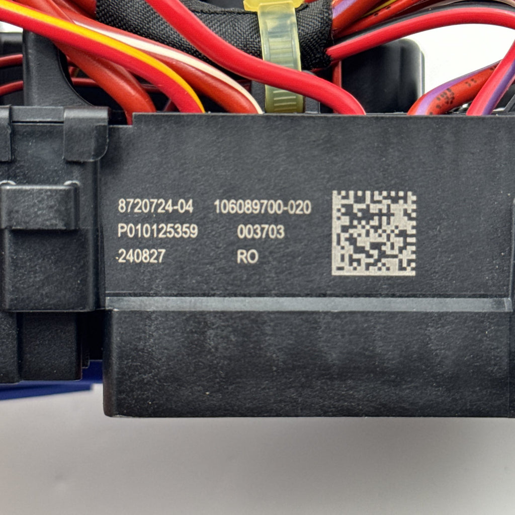 2022 - 2026 BMW 228i F74 X1 X2 iX B+ Positive Power Distribution Fuse Relay Box