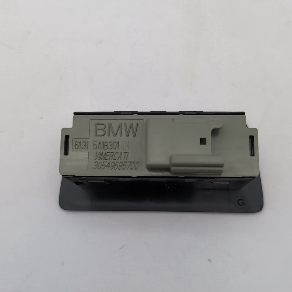 2021 - 2026 BMW 540i 530i i5 G60 M5 X1 X2 X3 Trunk Lid Tailgate Switch Button