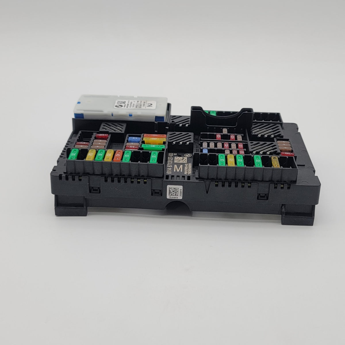 2019 - 2023 BMW 540i G30 G16 Rear Power Distribution Fuse Box 8713127