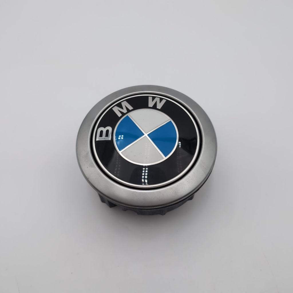 2020 - 2025 BMW X2 X4 X4M Rear Tailgate Liftgate Release Handle Emblem 7270728