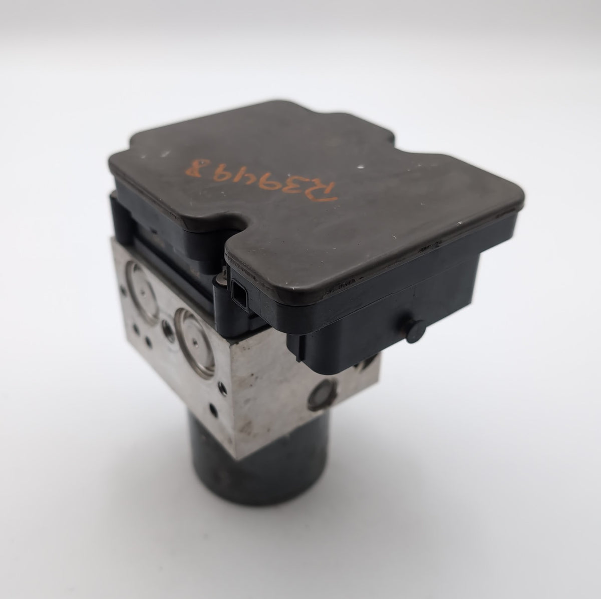 2017 Subaru Forester 2.5L AWD ABS Anti Lock Brake Pump Control Unit 27536SG230