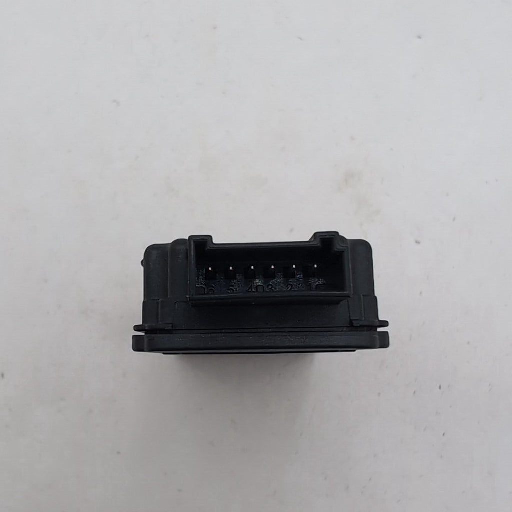 2019 - 2026 BMW G60 G70 X5 X6 X7 XM Radio Remote Receiver Control Module 5A81724