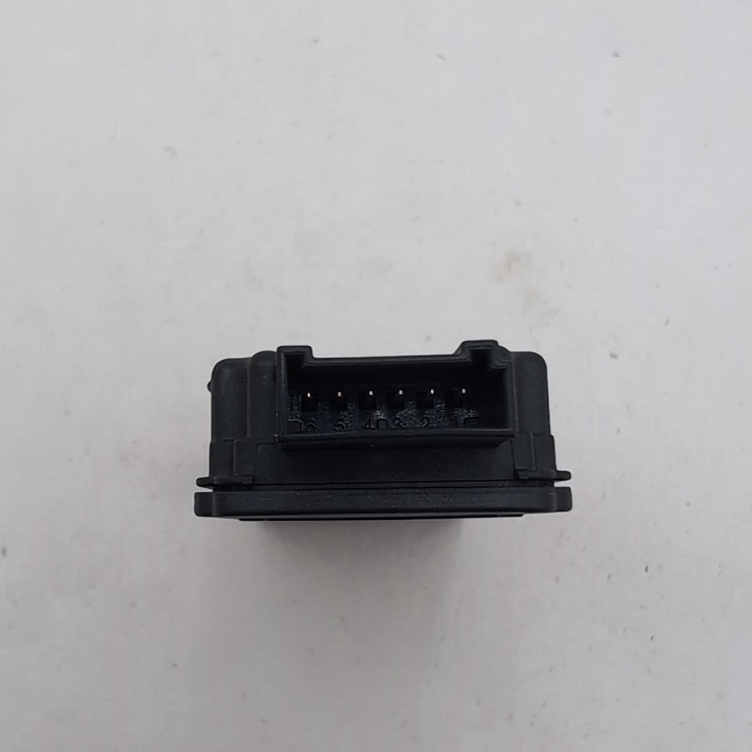 2019 - 2026 BMW G60 G70 X5 X6 X7 XM Radio Remote Receiver Control Module 5A81724