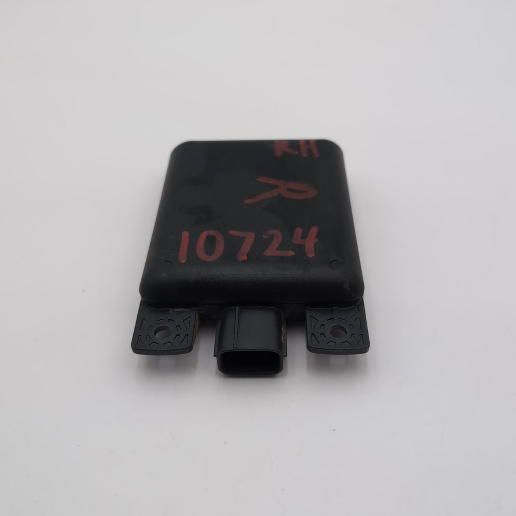 2019 2020 2021 Hyundai Kona SLAVE RH Right Blind Spot Radar Sensor 95820-J9000