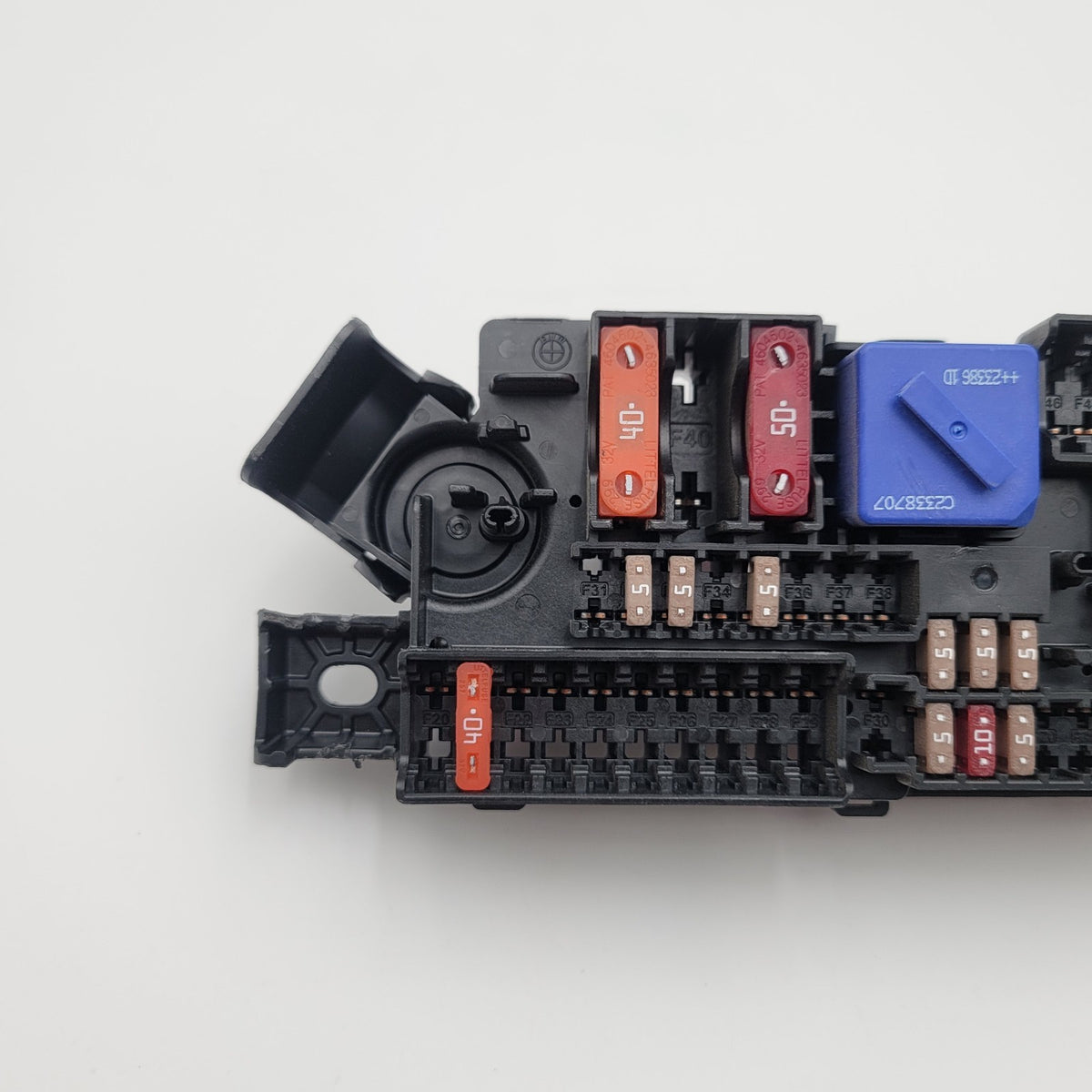 2022 - 2025 BMW X1 X2 iX B+ Positive Power Distribution Fuse Relay Box 8720724