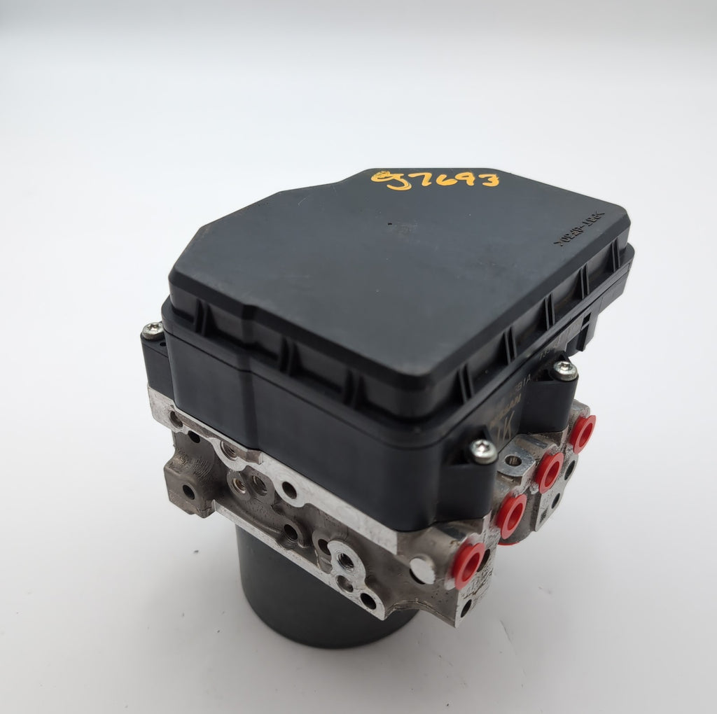 2014 2015 Infiniti Q50 3.7L ABS Anti Lock Brake Pump Control Unit 476604GB1A