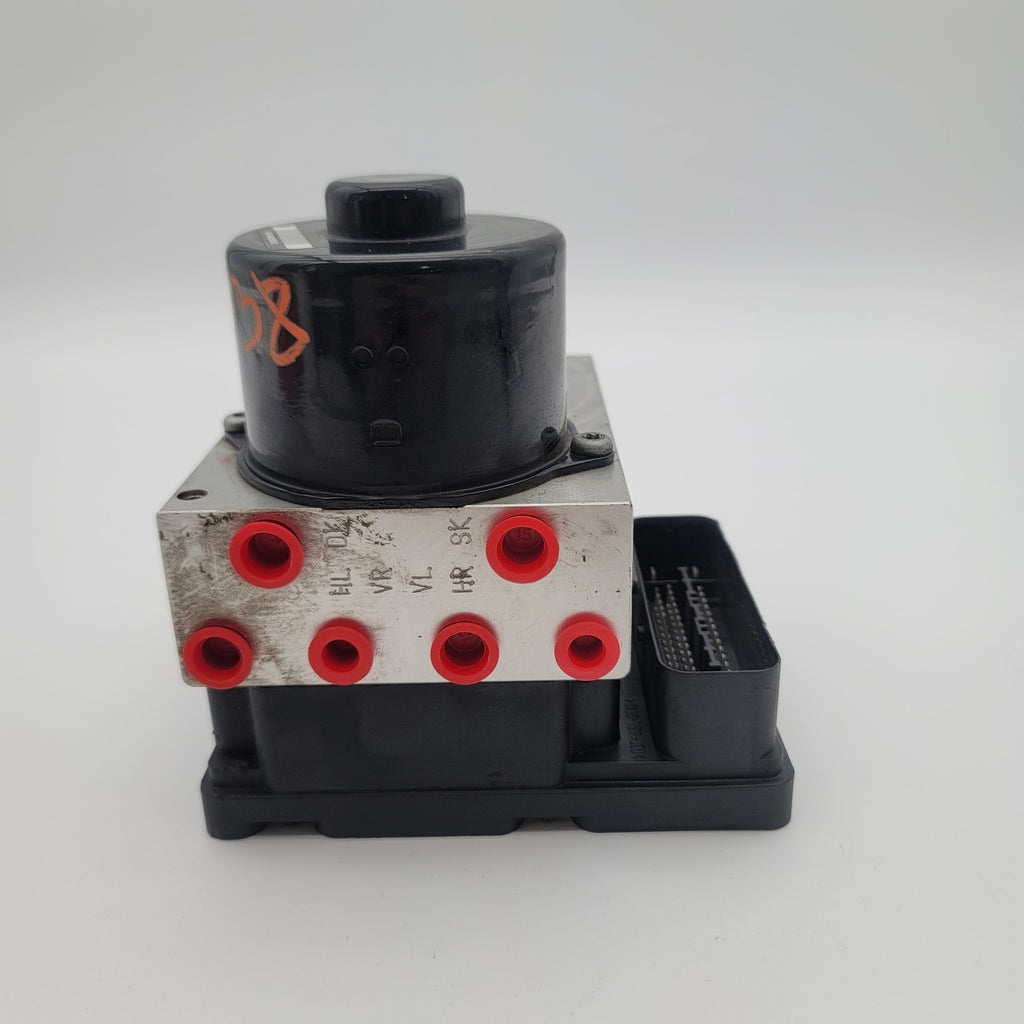 2004 Porsche Cayenne 955 ABS Anti Lock Brake Pump Actuator 7L0614111C