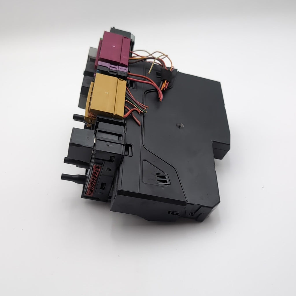 2010- 2018 Mercedes W212 E350 W218 CLS550 Rear SAM Fuse Box Relay Control Unit