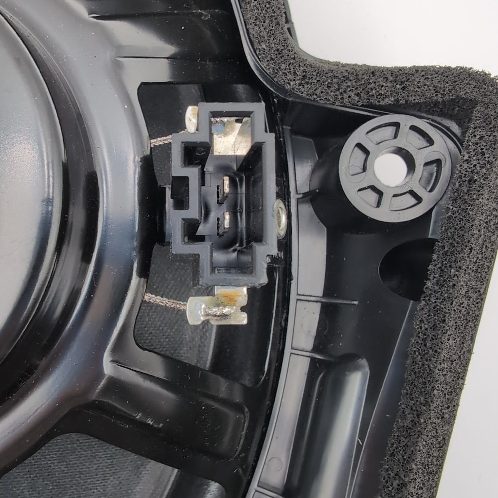 2014- 2021 BMW i3 i3s I01 FRONT LEFT SIDE SUBWOOFER AUDIO SPEAKER 9283791