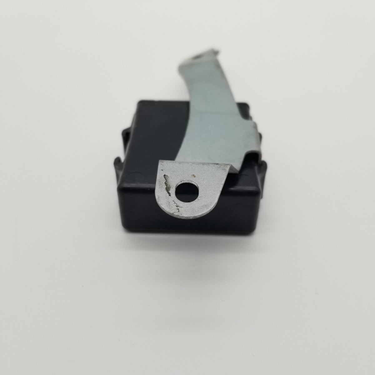 2004- 2009 Toyota Prius Front Door Oscillator Control Module 89991-47010