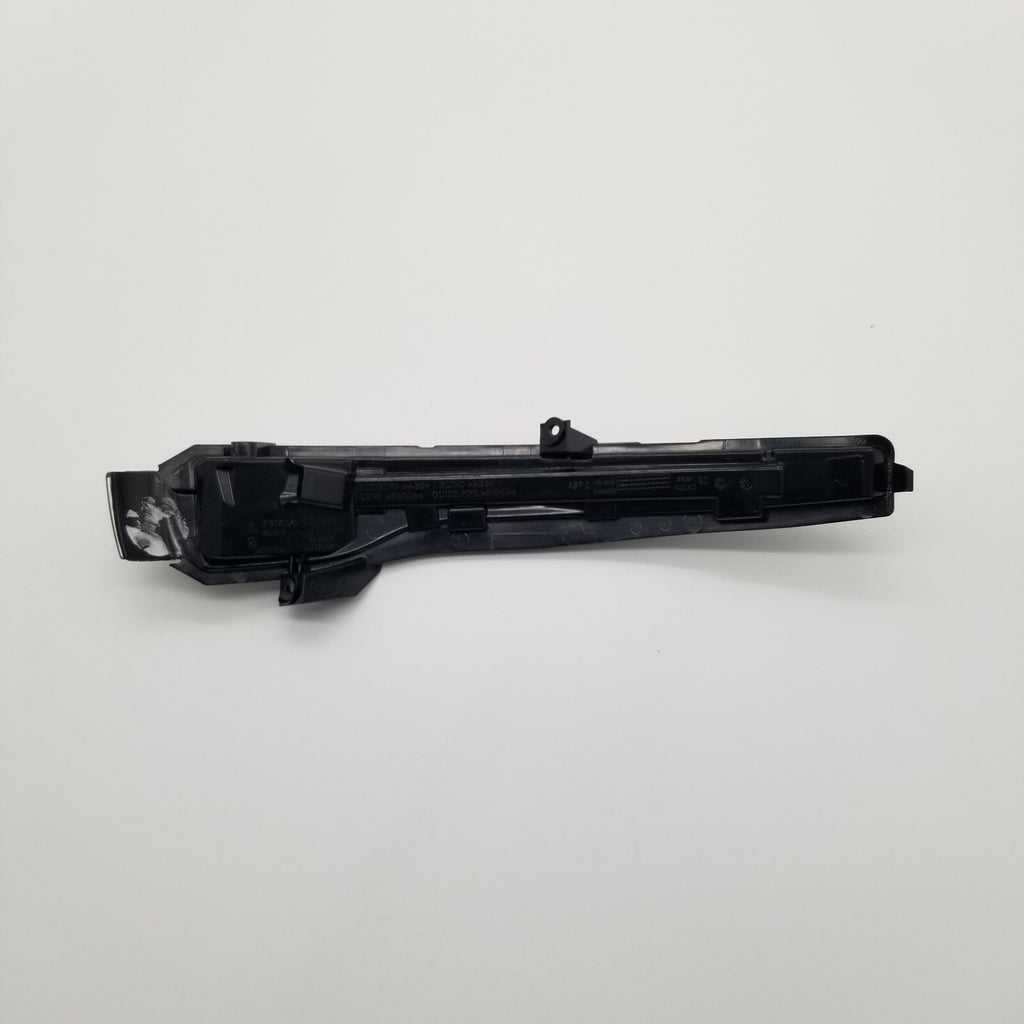 Mercedes-Benz EXTERIOR MIRROR INDICATOR C CLASS BLINKER W205 X253 A0999064401