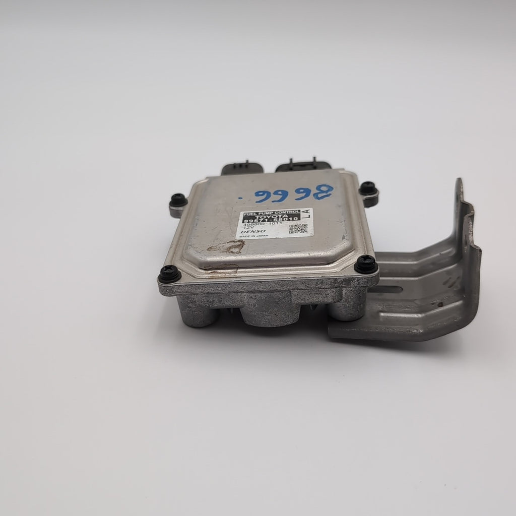 2017 â 2024 LEXUS IS350 ES350 IS300 GS300 Fuel Pump Control Module 89571-58010