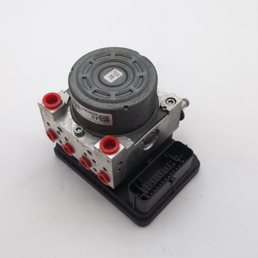 2018 Mazda CX5 2.5L ABS Anti Lock Brake Pump KL2J437A0A