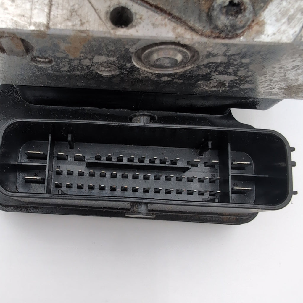 2019 2020 Hyundai Santa Fe ABS Anti Lock Brake Pump 58900-S2600