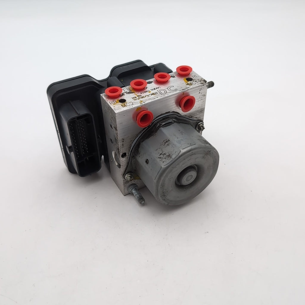 2018 Nissan Sentra ABS Anti Lock Brake Pump Control Unit OEM 476605UD0C