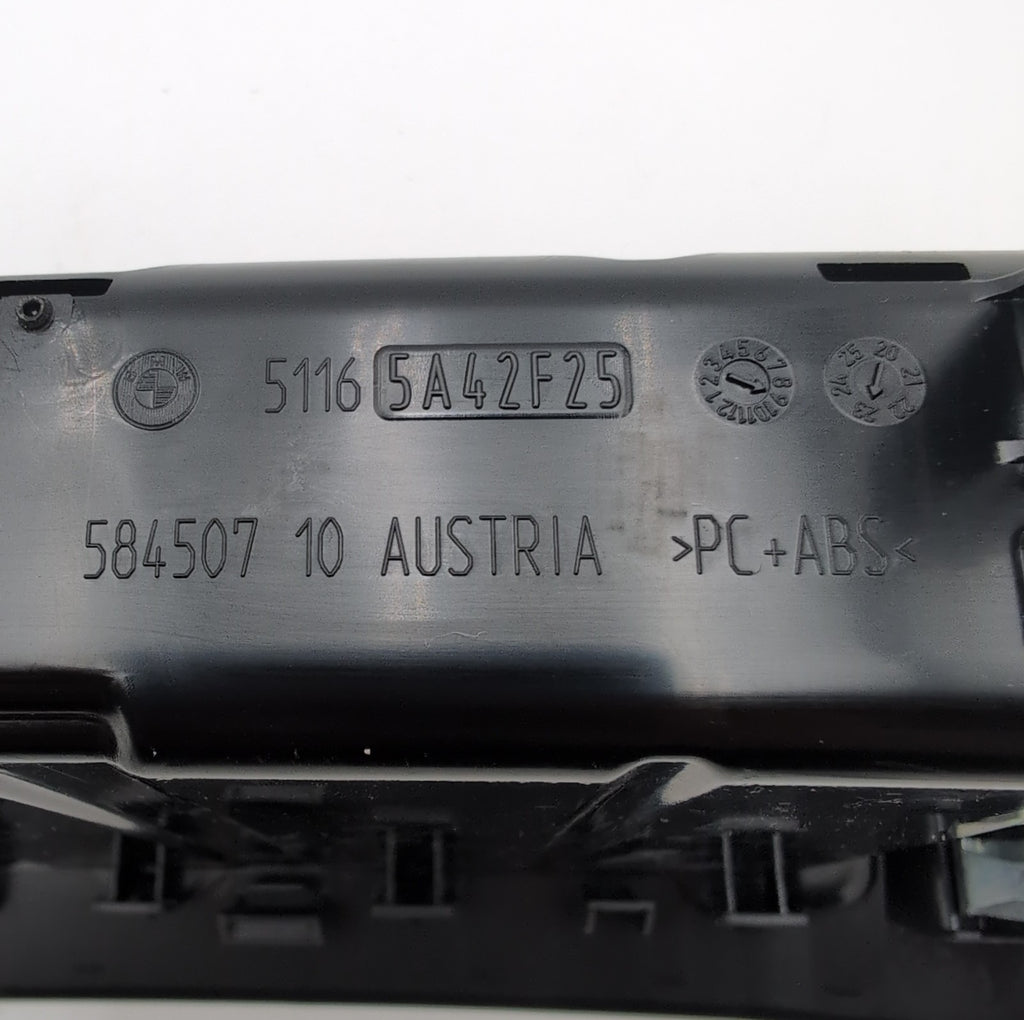 2024 2025 BMW i7 G70 Rear Center Console Storage Compartment 51165A42FA0