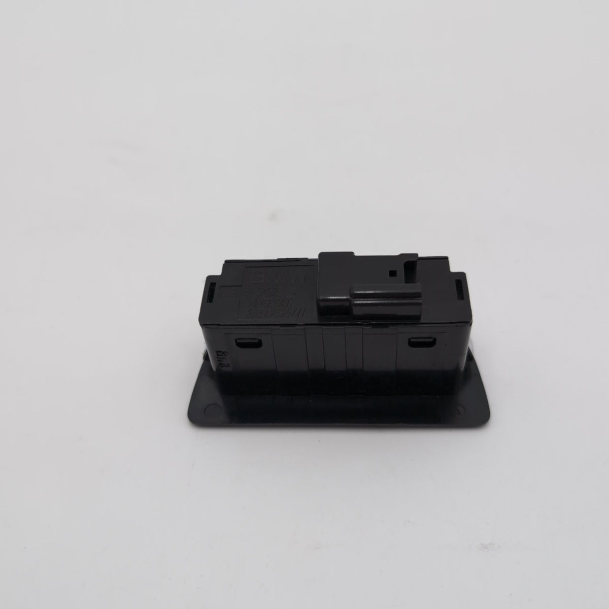2023 - 2026 BMW G20 G26 XM X3 X5 X6 X7 Rear Trunk Open Close Switch 5A64C25