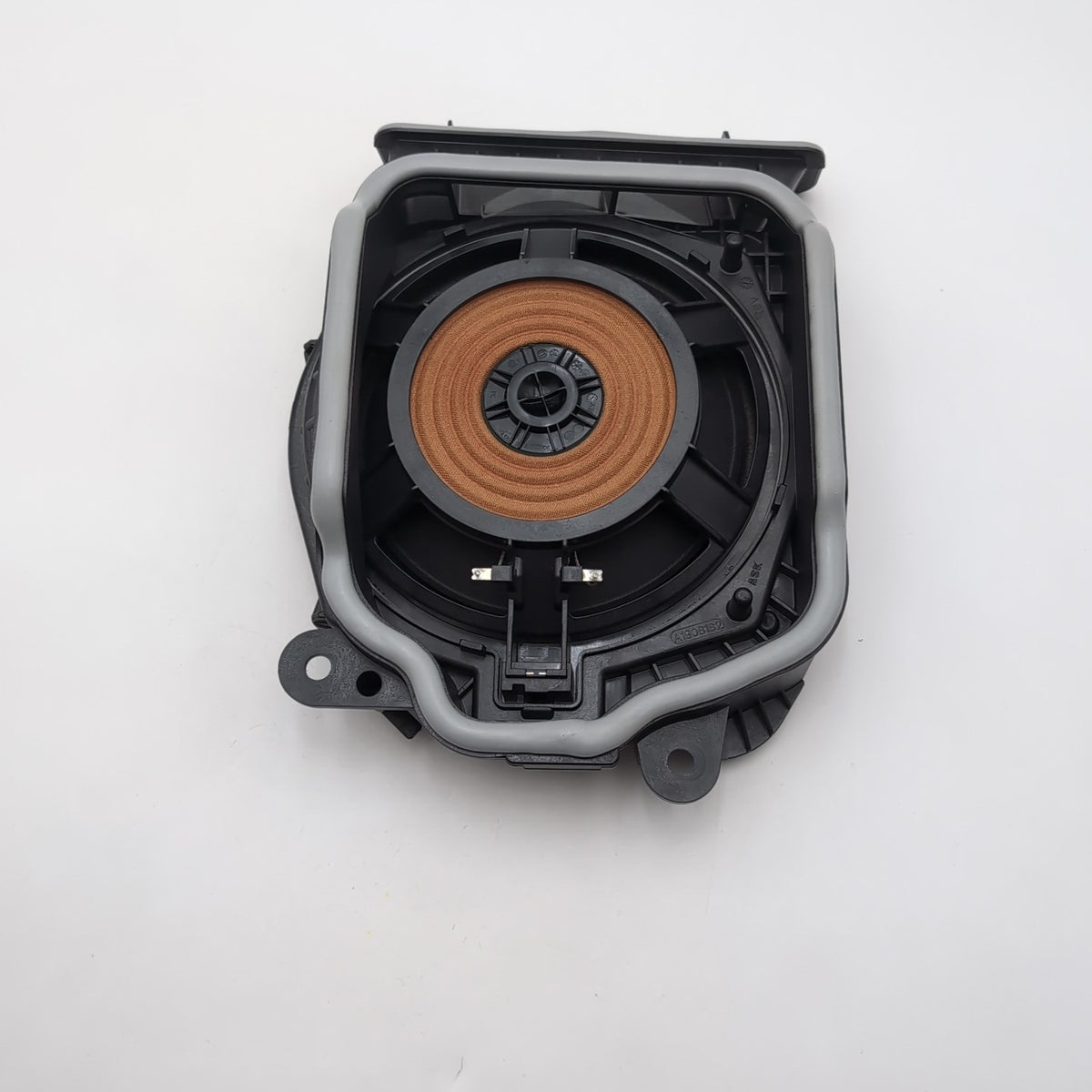2024 2025 2026 BMW 530i 540i G60 Left Subwoofer Speaker 5AFAF87
