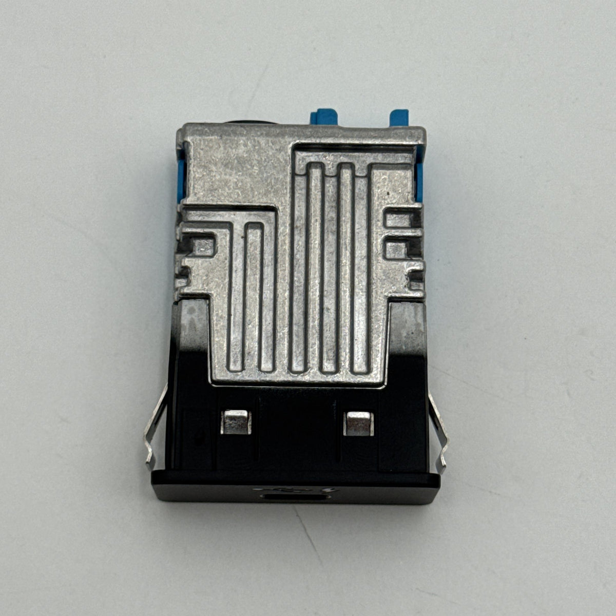 2019 - 2024 BMW 3 4 5 X3 X4 X5 X6 Rear Center Single USB Port Socket 8711939