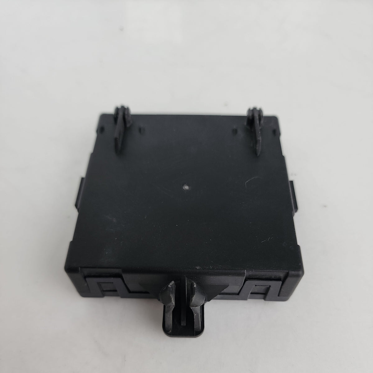 08-18 Mercedes W204 C250 E400 C300 Front Right Side Door Control Module