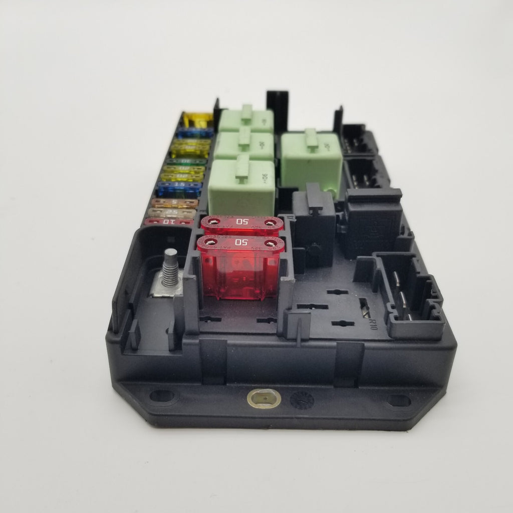 2003 2004 2005 2006 Range Rover Trunk Relay Fuse Box Rear Mounted YQE000350 OEM