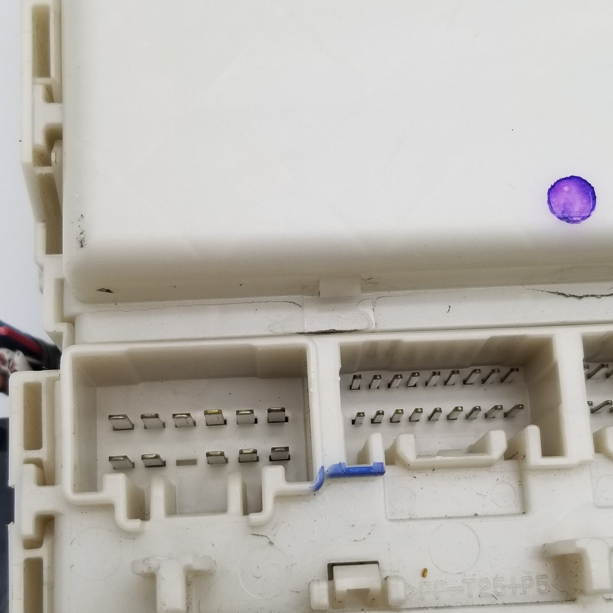 2004- 2009 Fits Toyota Prius Interior Under Dash Relay Fuse Box 82730-47300
