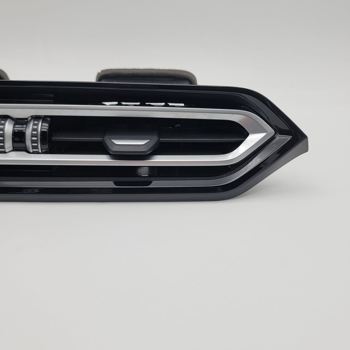 2024 BMW M4 G82 330i G20 CENTER Dash Vent Component