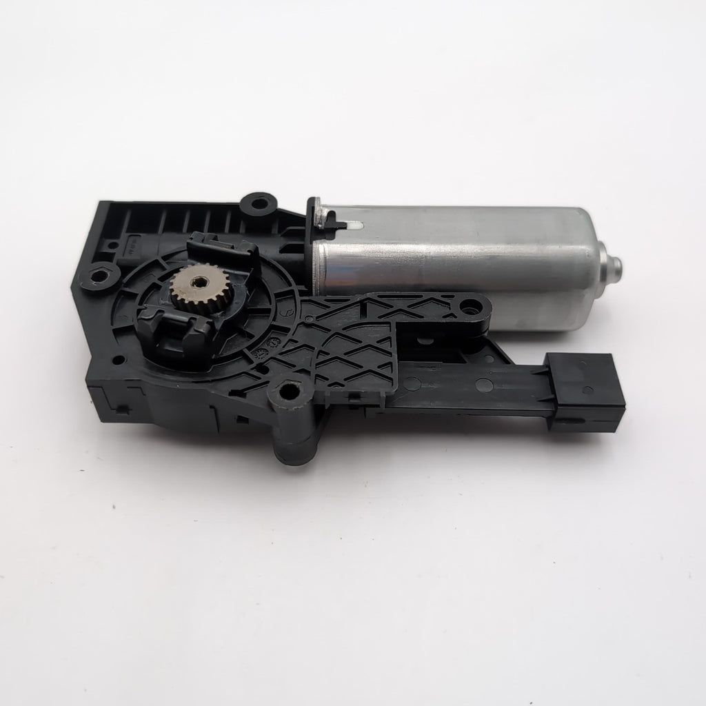 2023 2024 2025 BMW X1 U11 Panoramic Sunroof Power Sun Shade Motor OEM 9854524