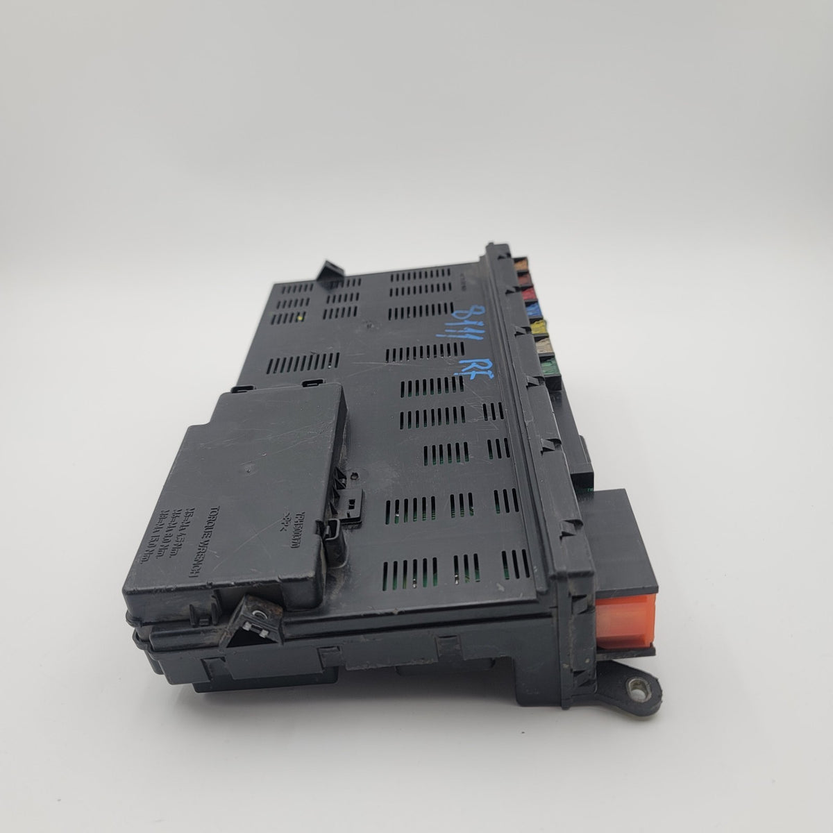 2003 2004 2005 Land Rover L322 FRONT DASH DISTRIBUTION FUSE BOX RELAY 8380407