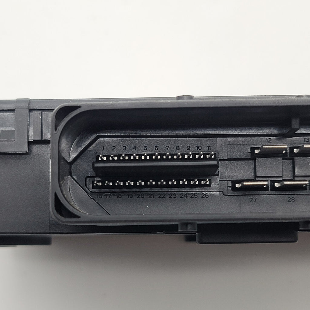 2011- 2018 Porsche Cayenne Turbo 958 Electronic Parking Brake Control Module