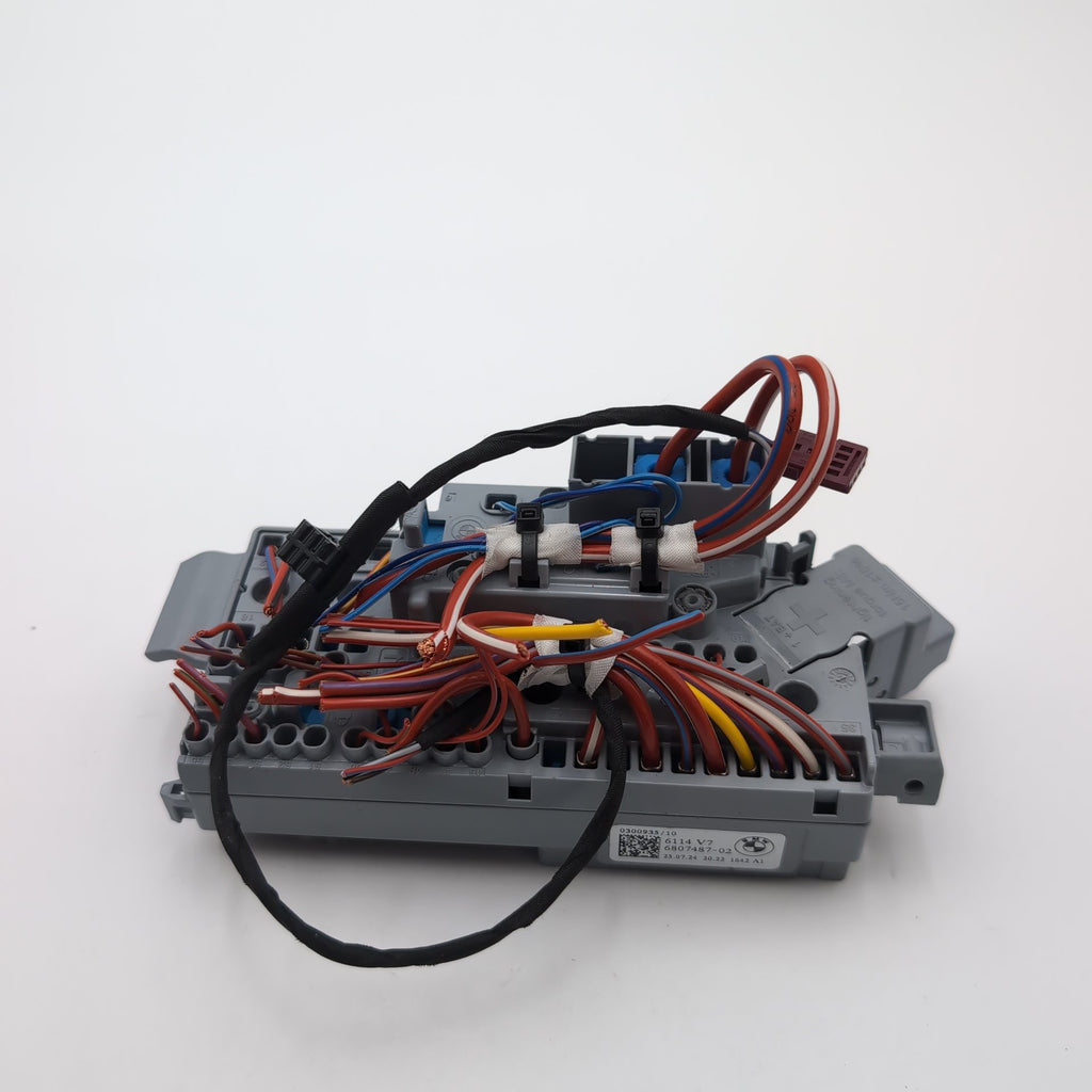 2019 - 2026 BMW X5 X6 X7 XM G20 G26 G42 G87 M3 Front Power Distribution Fuse Box
