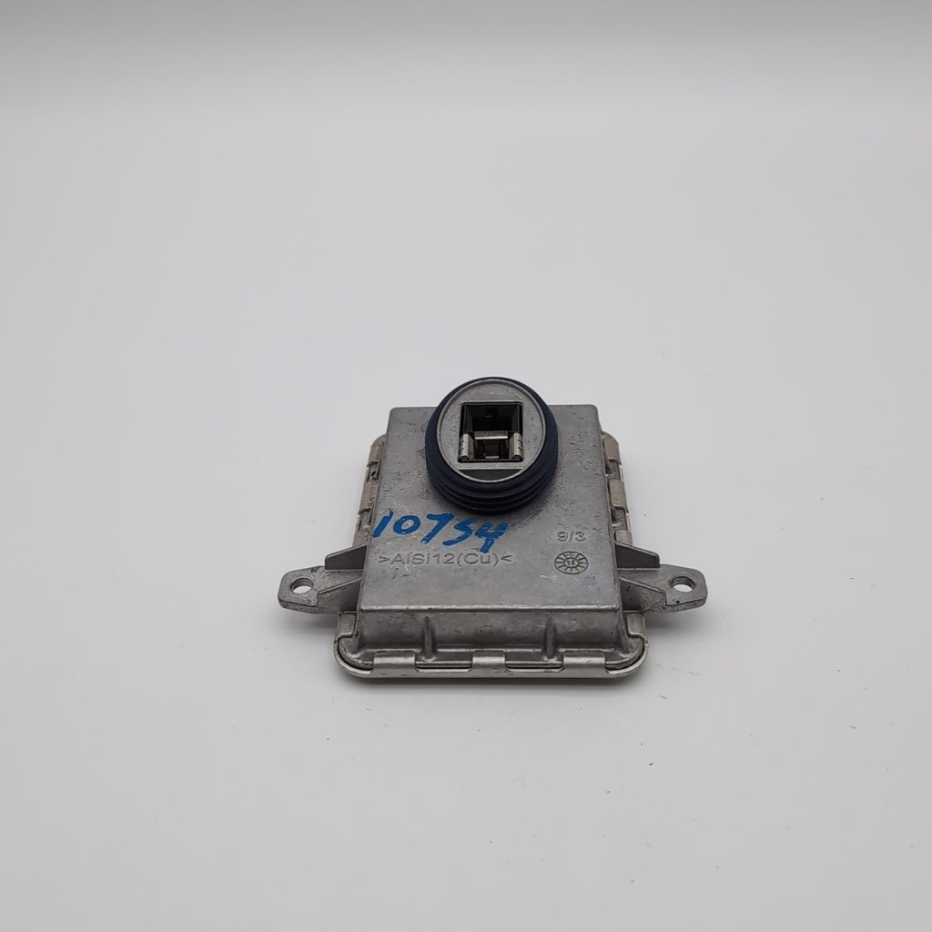 2014 2015 2016 BMW X6 F16 F15 F25 F30 F32 Headlight Xenon Control Module 7317408