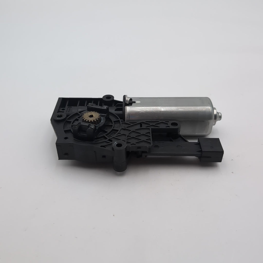 2023 2024 2025 BMW X1 U11 Panoramic Sunroof Power Sun Shade Motor OEM 9854524