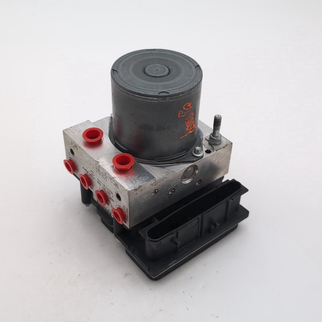 2015 - 2020 Nissan 370z Coupe ABS Anti Lock Brake Pump OEM 476603GM0A