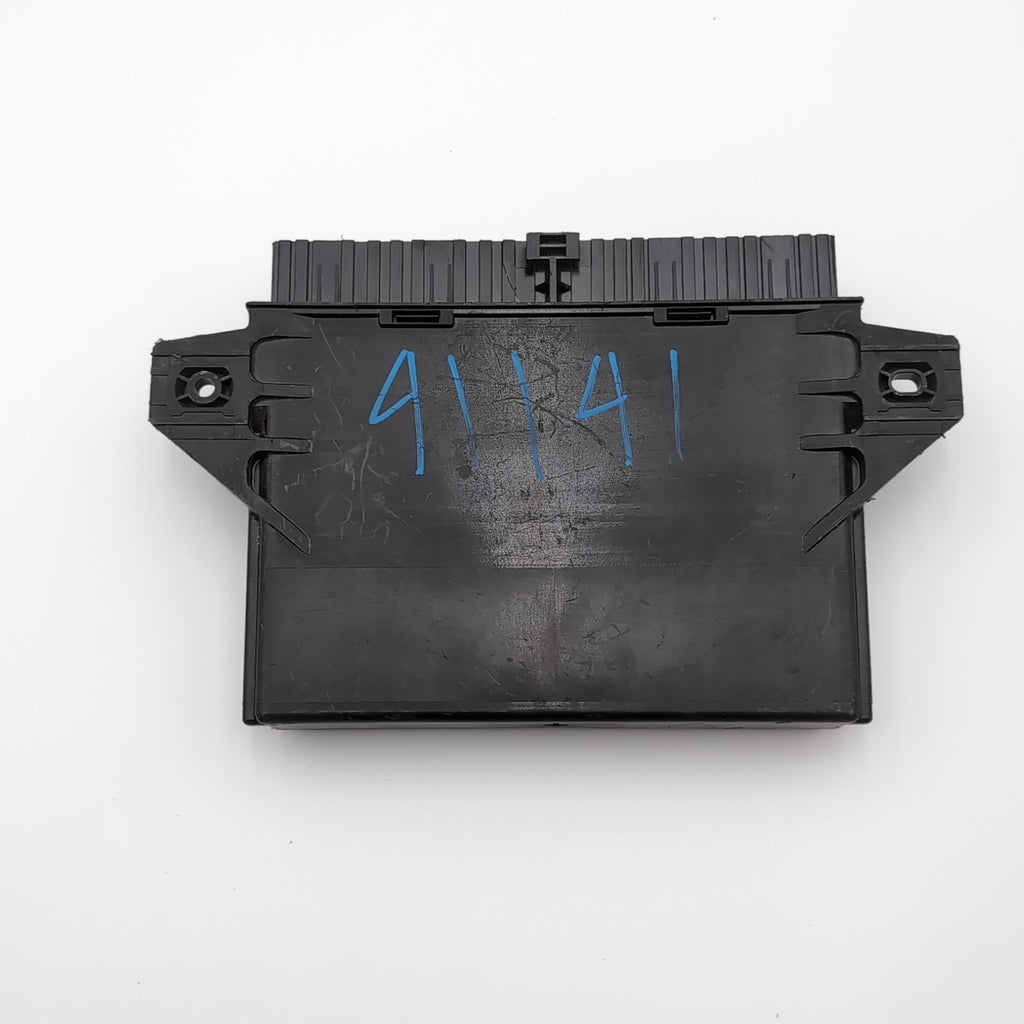 2013 2014 2015 16 FORD ESCAPE THEFT LOCKING KEYLESS ENTRY MODULE AV6N-19G481-AK