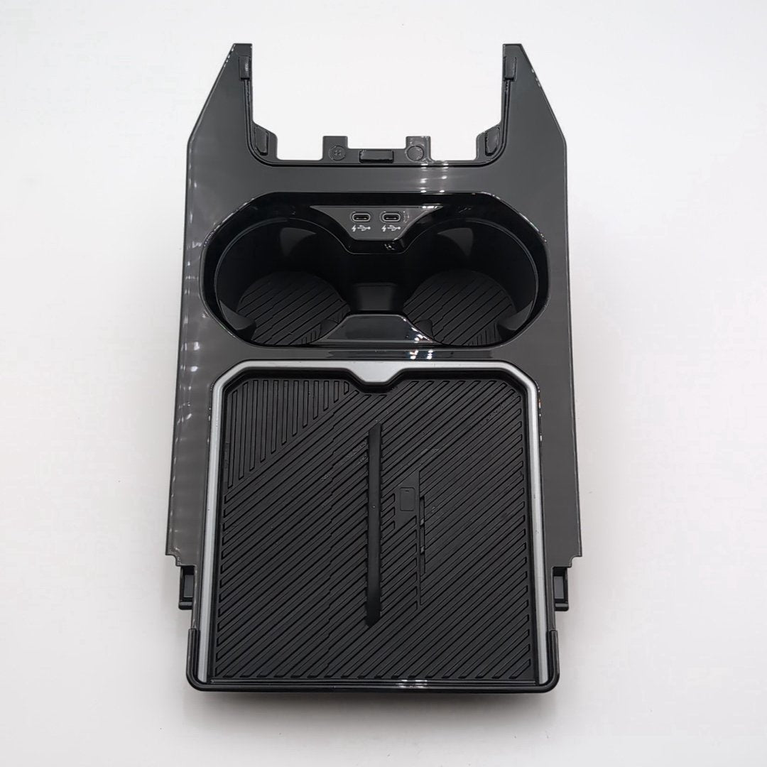 2024 2025 2026 BMW i5 540i 530i 550e G60 Center Console Cup Holder Charging Tray